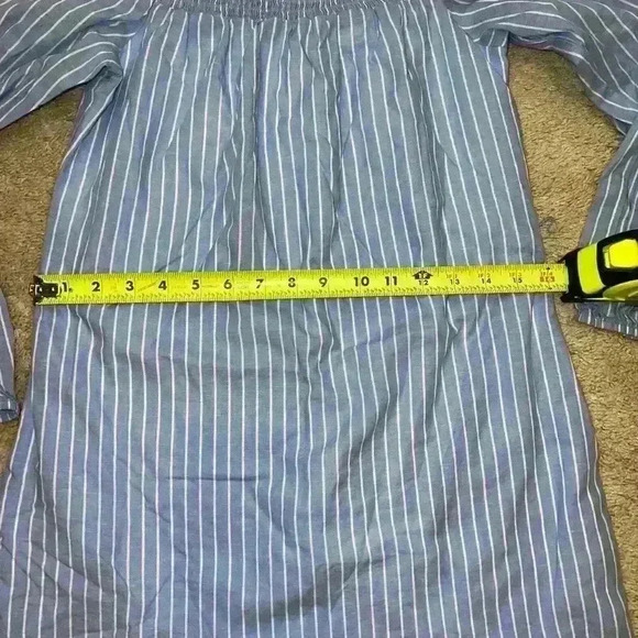 Express off the shoulder, casual dress size extra small - Picture 4 of 4
